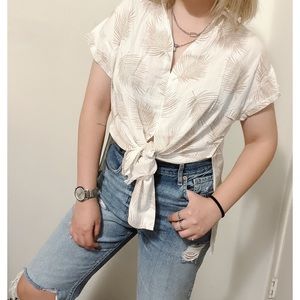 NWOT Lilyful White Tunic with Leaves Design